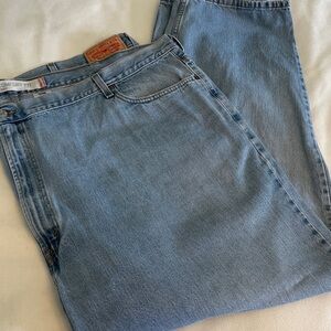 Levi’s 560 Comfort Fit 54x32 Straight Leg 5 Pocket Jeans Light Wash